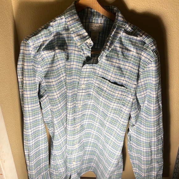 L.L. Bean Shirts Ll Beans Mens Mens Comfort Stretch Oxford Shirt